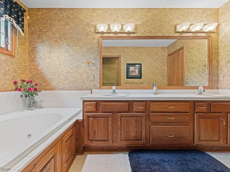 6962 Mapleridge Circle NW, Canton, OH 44718 Photo 24