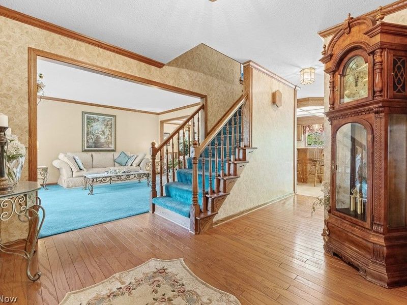 6962 Mapleridge Circle NW, Canton, OH 44718 Photo 3