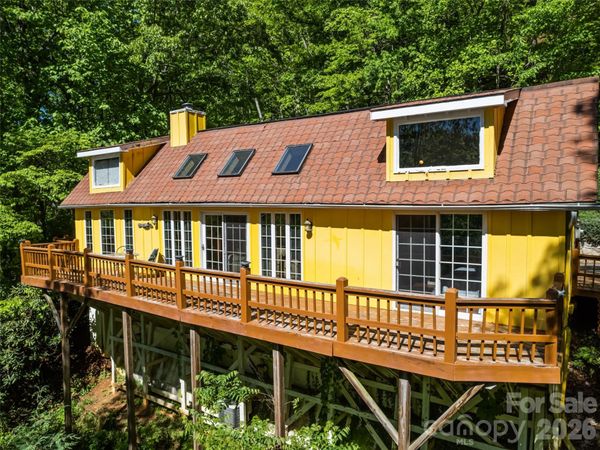 969 Mountain View Drive , Maggie Valley, NC 28751