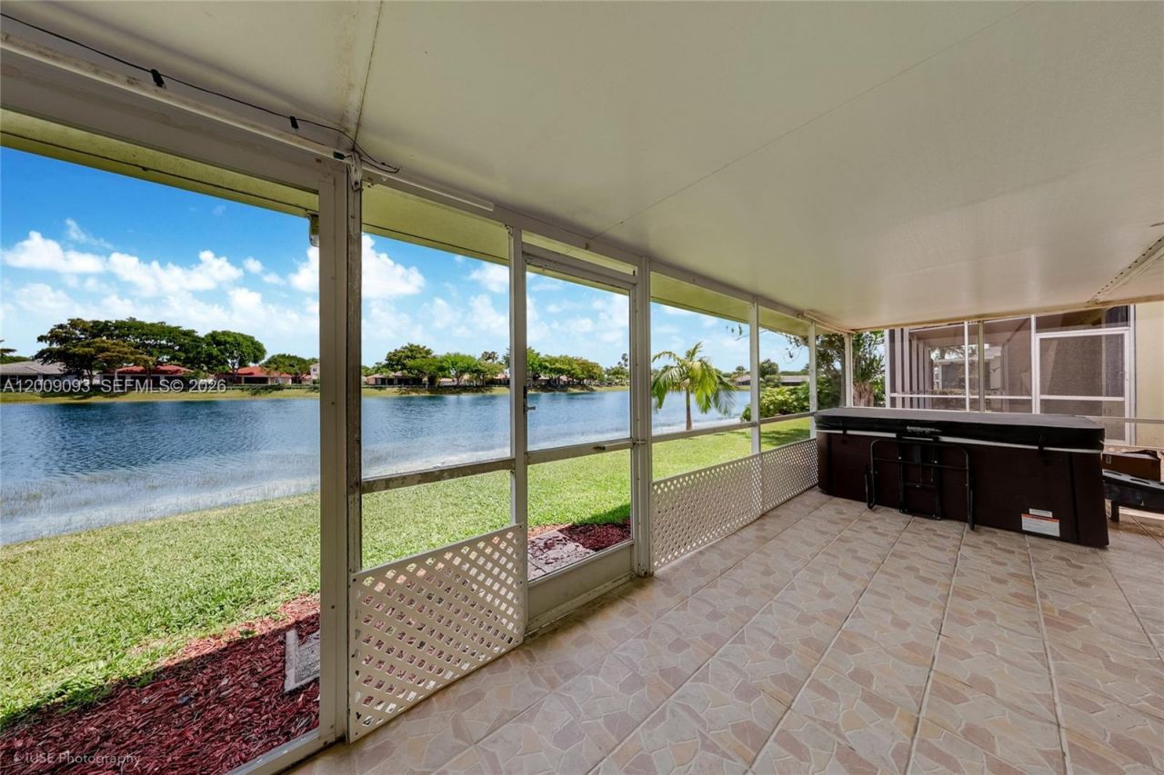 2395 SE 7th Pl, Homestead, FL 33033 Photo