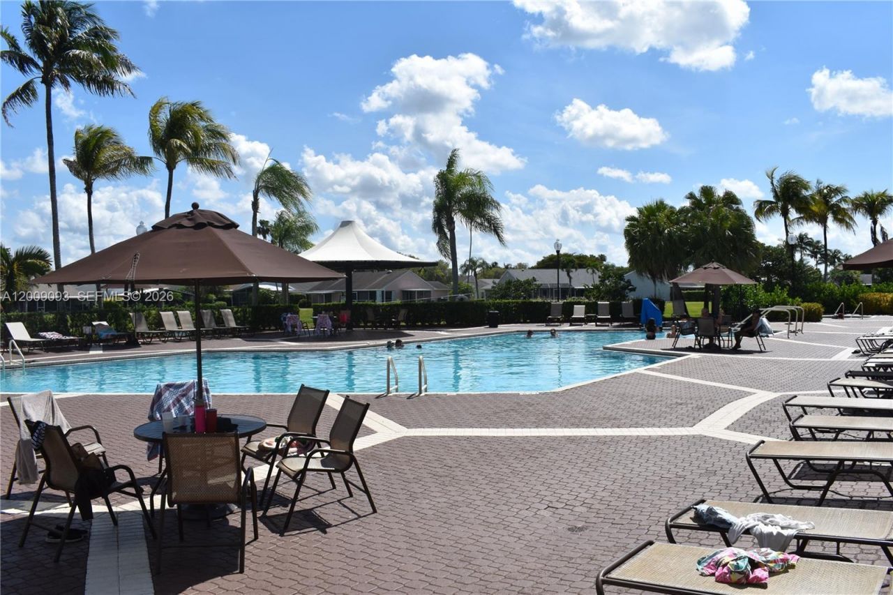 2395 SE 7th Pl, Homestead, FL 33033 Photo