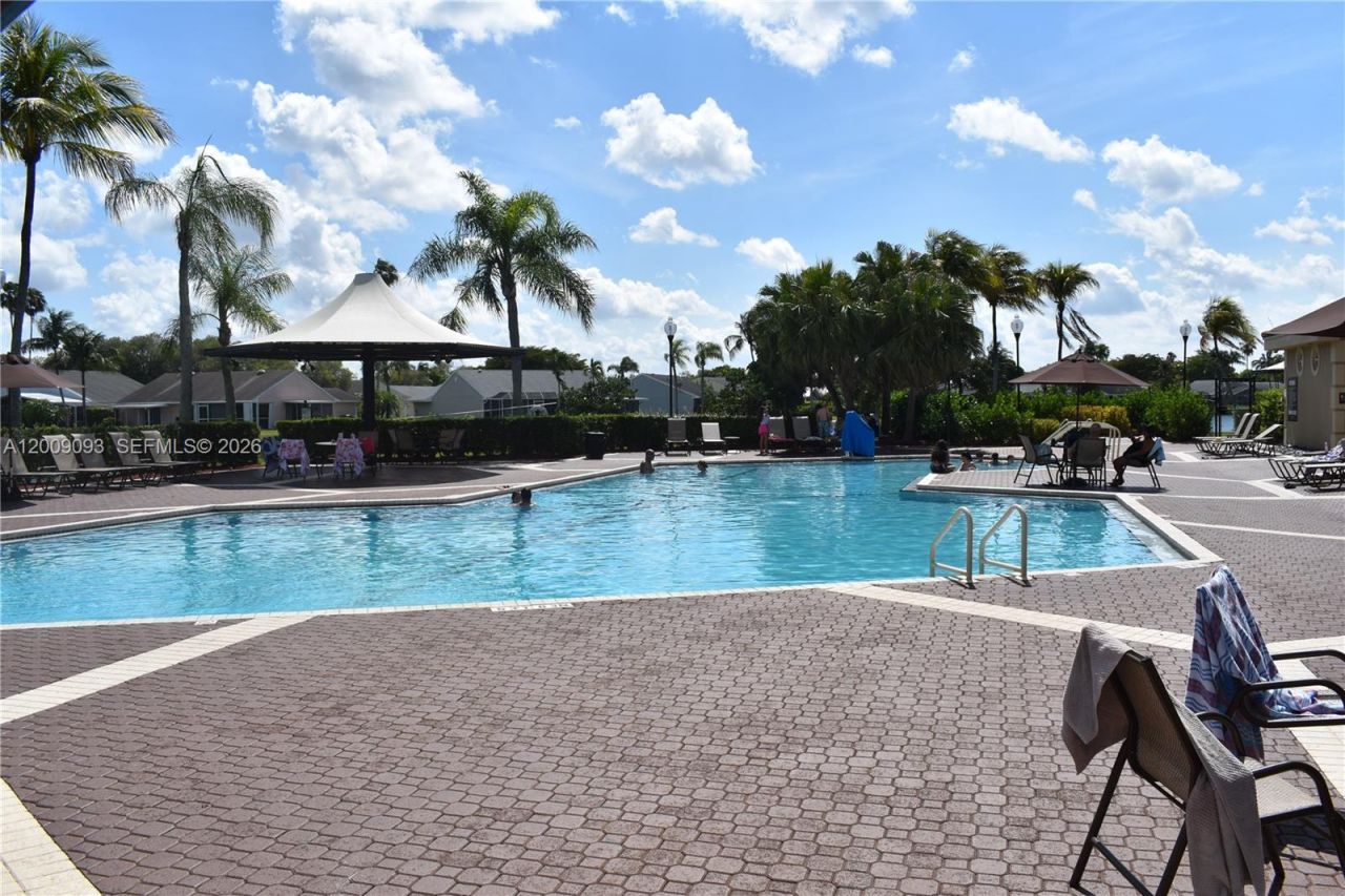 2395 SE 7th Pl, Homestead, FL 33033 Photo