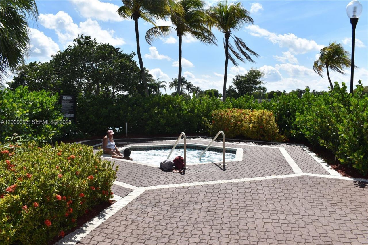 2395 SE 7th Pl, Homestead, FL 33033 Photo