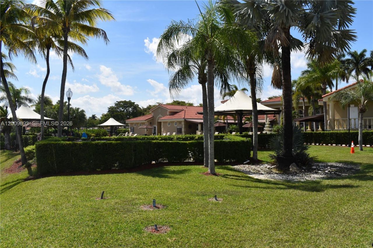 2395 SE 7th Pl, Homestead, FL 33033 Photo