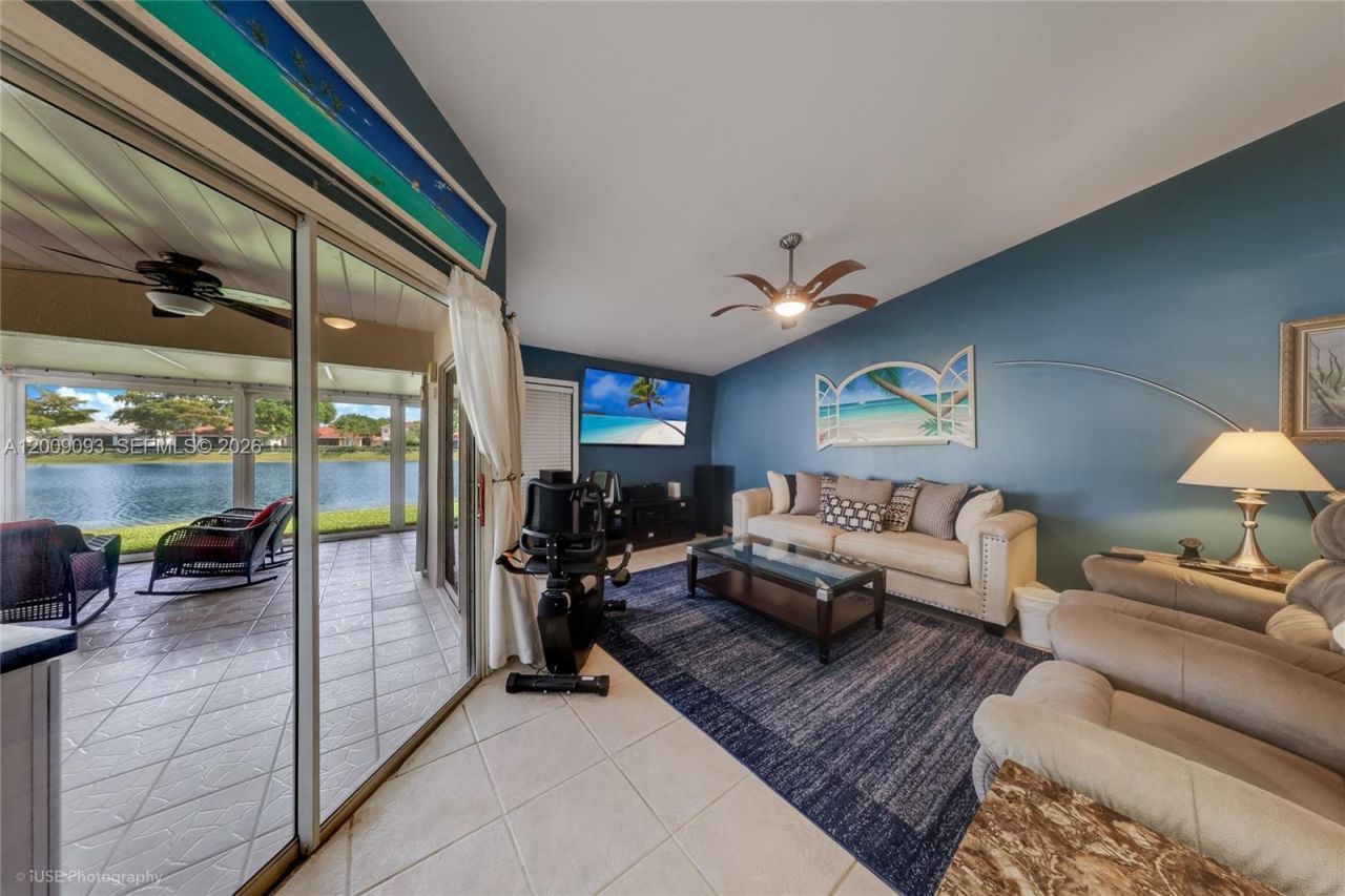 2395 SE 7th Pl, Homestead, FL 33033 Photo