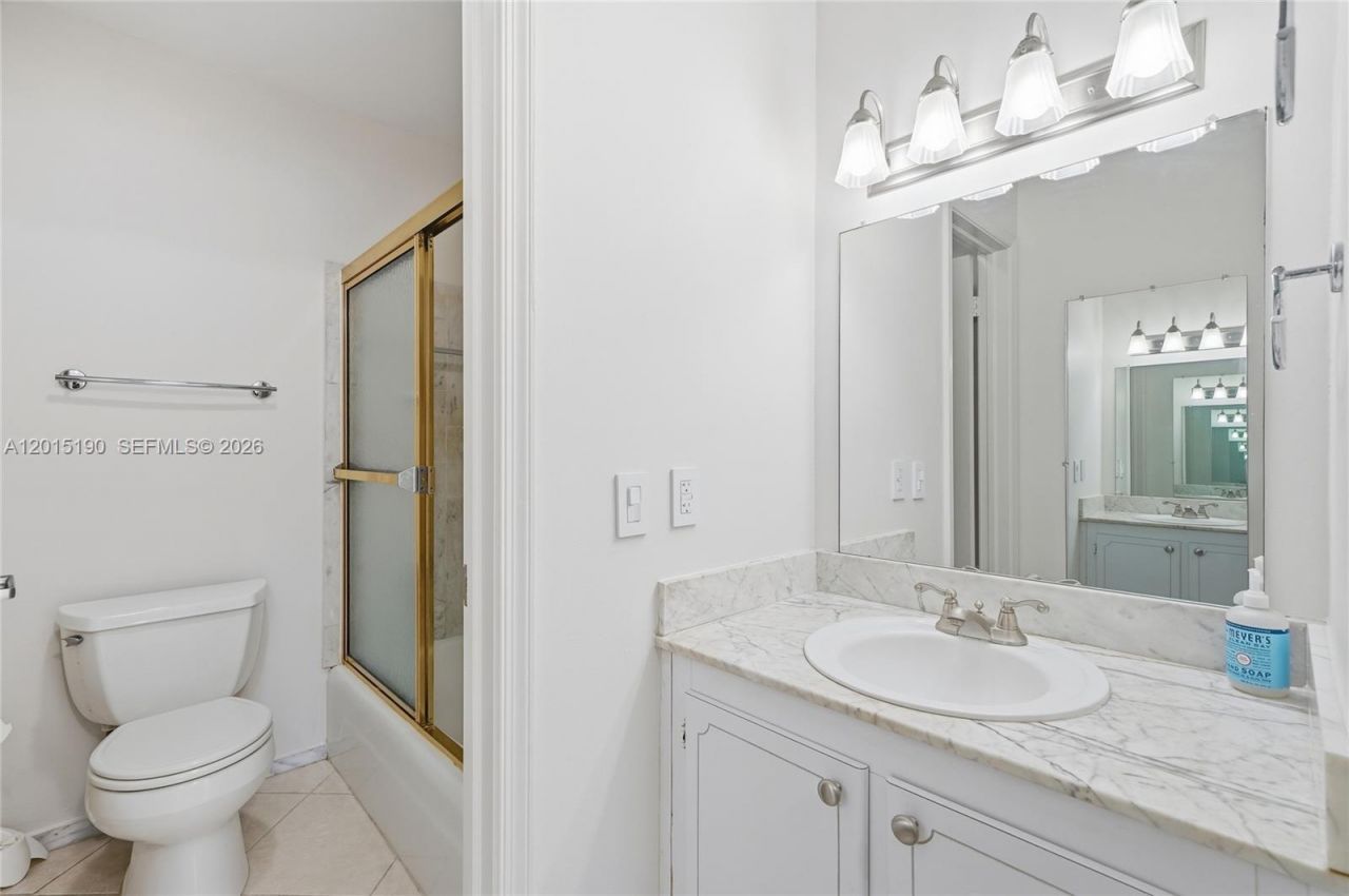 6273 Bay Club Dr, Unit 2, Fort Lauderdale, FL 33308 Photo