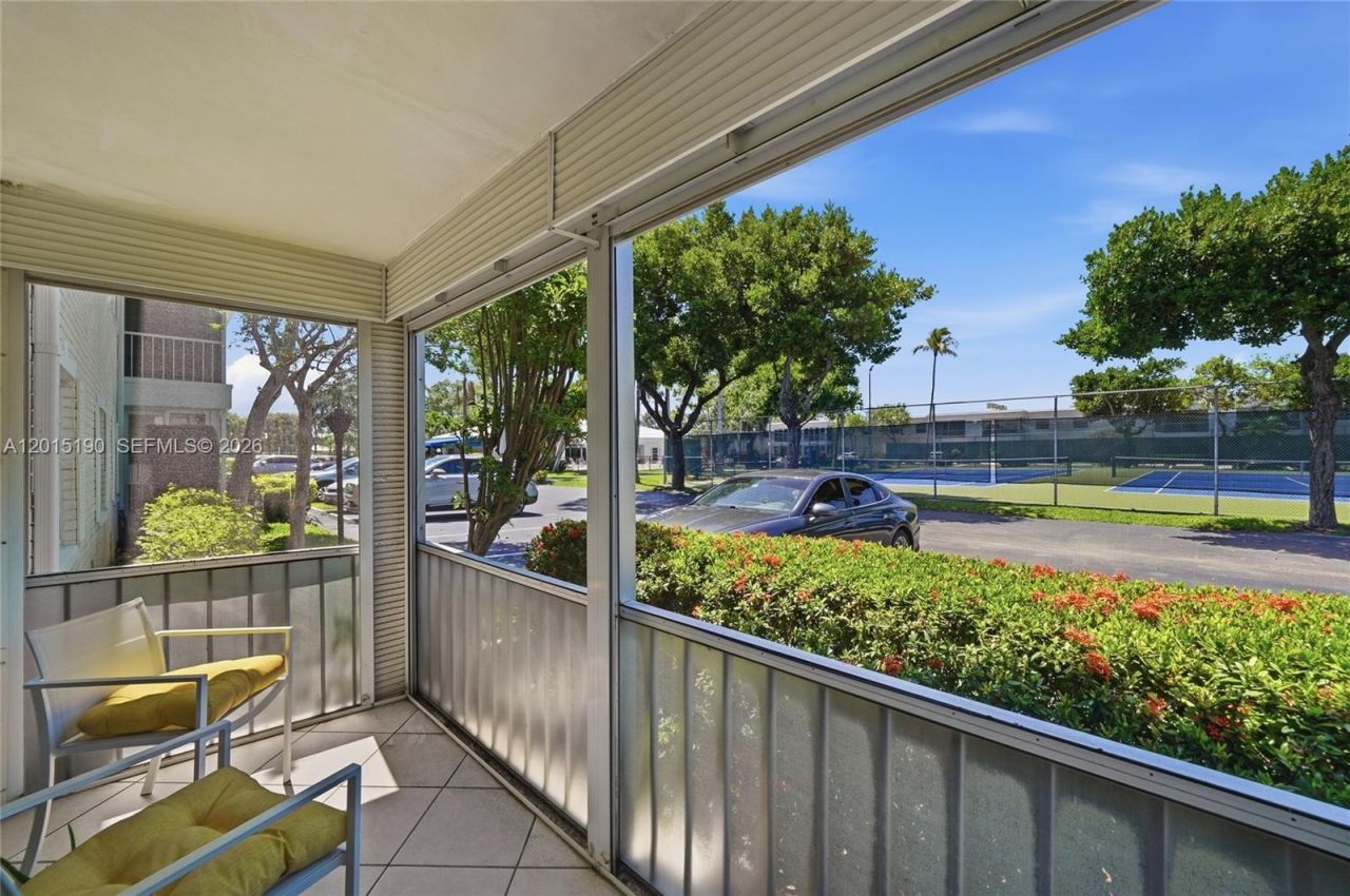 6273 Bay Club Dr, Unit 2, Fort Lauderdale, FL 33308 Photo