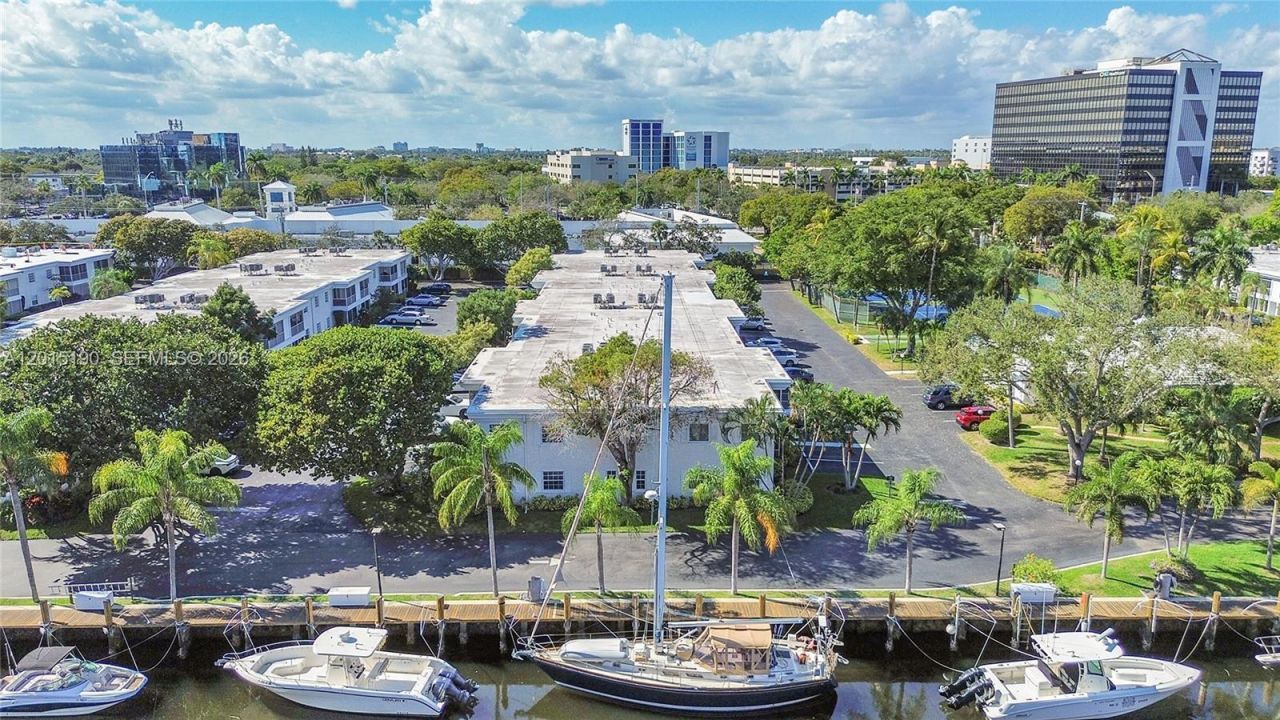 6273 Bay Club Dr, Unit 2, Fort Lauderdale, FL 33308 Photo