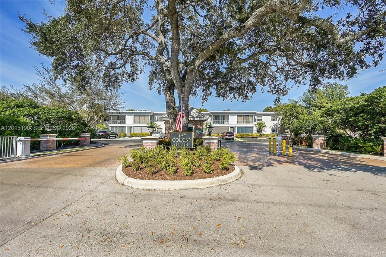 6273 Bay Club Dr, Unit 2, Fort Lauderdale, FL 33308 Photo