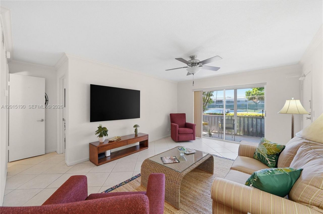 6273 Bay Club Dr, Unit 2, Fort Lauderdale, FL 33308 Photo