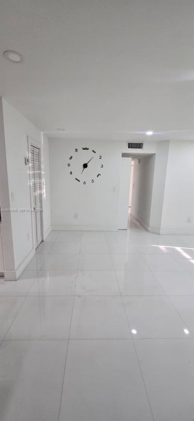 2461 W 76th St, Unit 103, Hialeah, FL 33016 Photo
