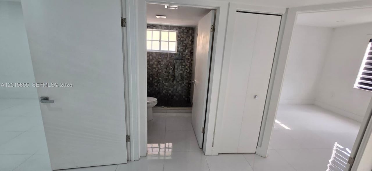 2461 W 76th St, Unit 103, Hialeah, FL 33016 Photo