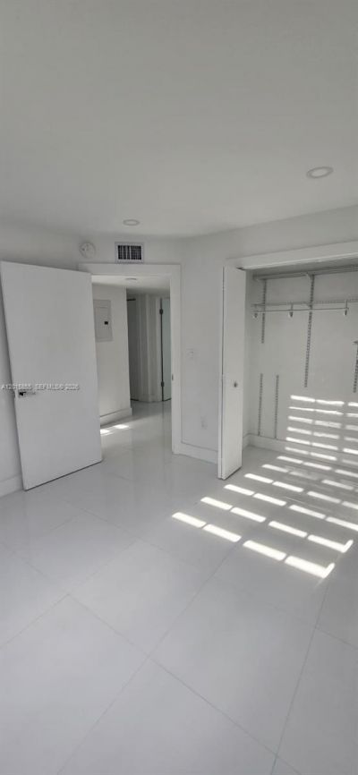 2461 W 76th St, Unit 103, Hialeah, FL 33016 Photo