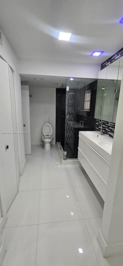 2461 W 76th St, Unit 103, Hialeah, FL 33016 Photo