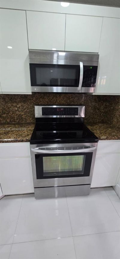 2461 W 76th St, Unit 103, Hialeah, FL 33016 Photo