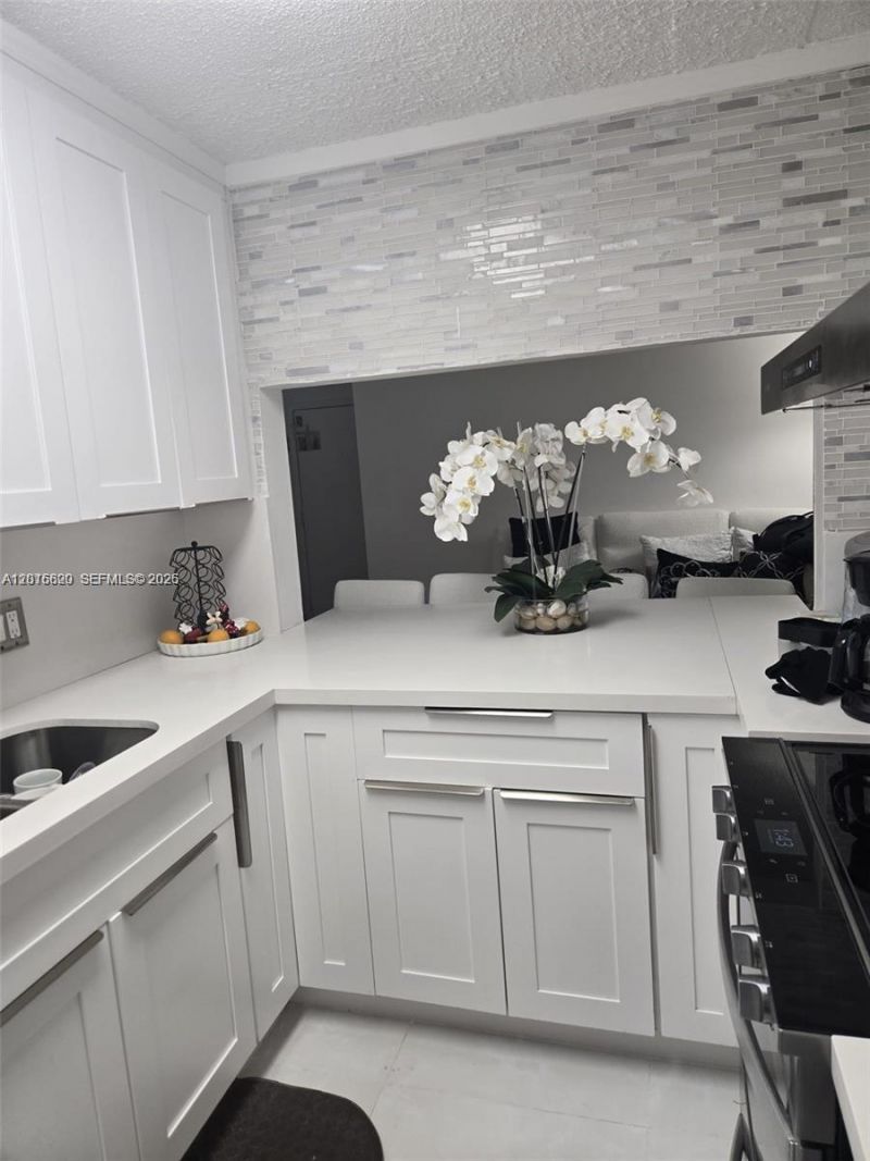 9410 Live Oak Pl , Unit 103, Davie, FL 33324 Photo