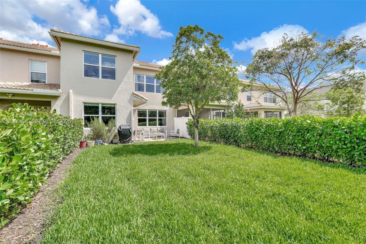 4774 Eucalyptus Dr, Hollywood, FL 33021 Photo