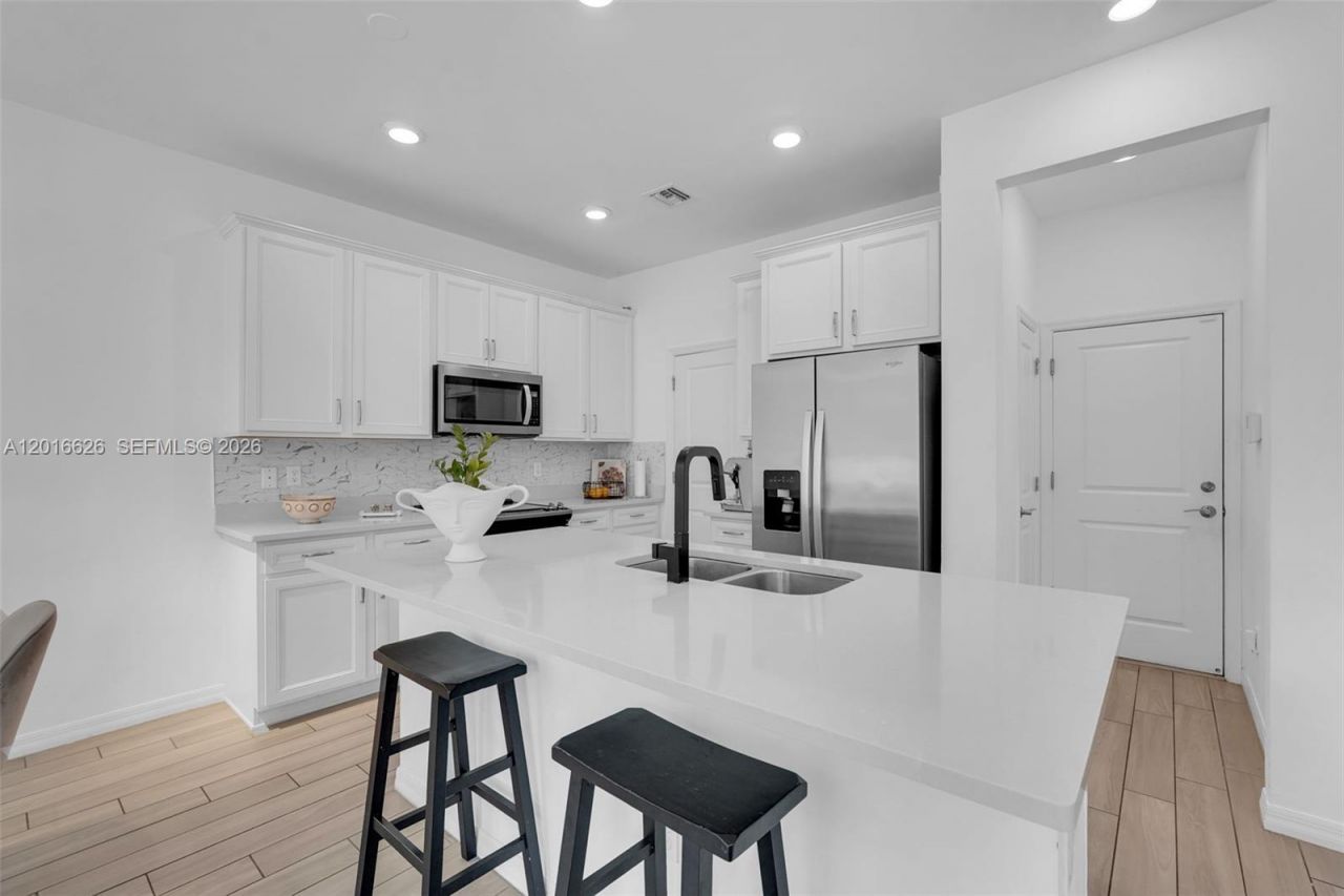 4774 Eucalyptus Dr, Hollywood, FL 33021 Photo