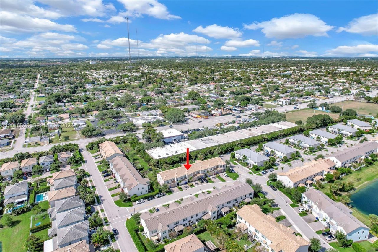 4774 Eucalyptus Dr, Hollywood, FL 33021 Photo