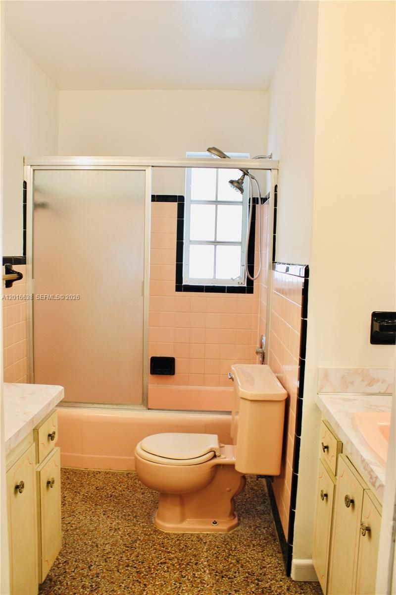 4870 SW 6th St, Miami, FL 33134 Photo