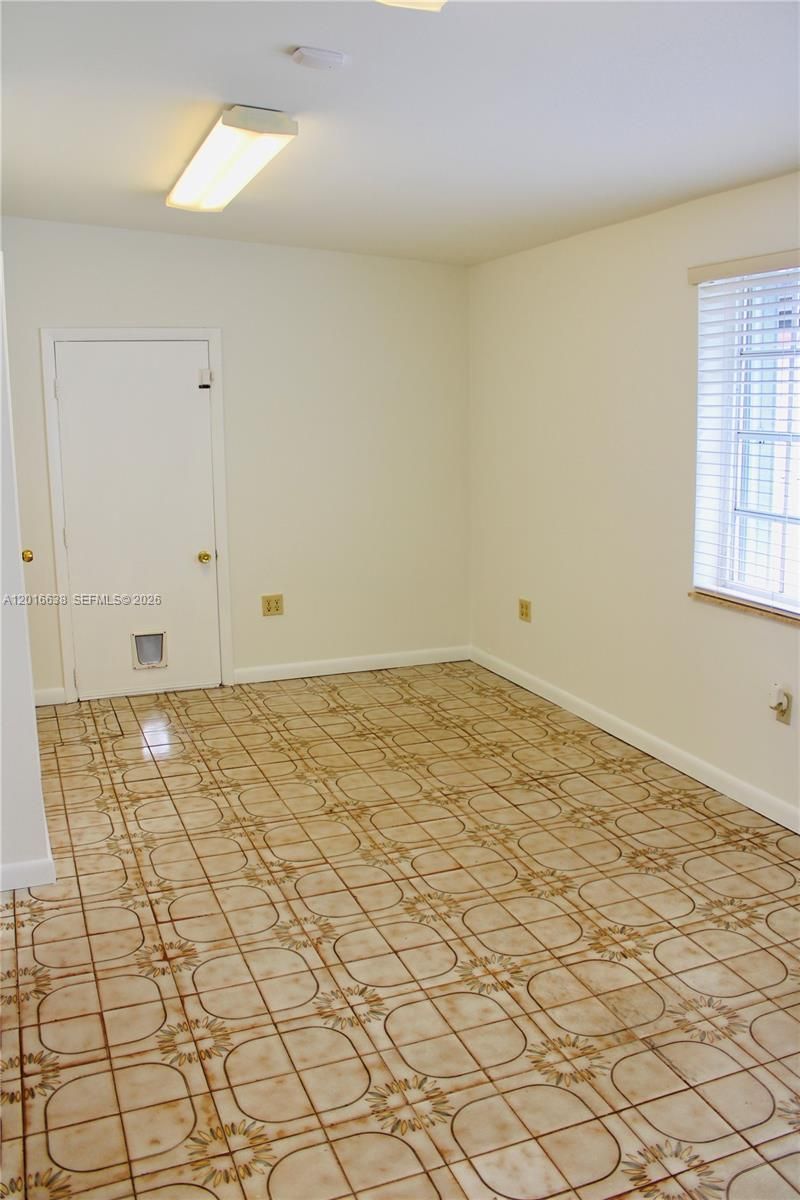 4870 SW 6th St, Miami, FL 33134 Photo