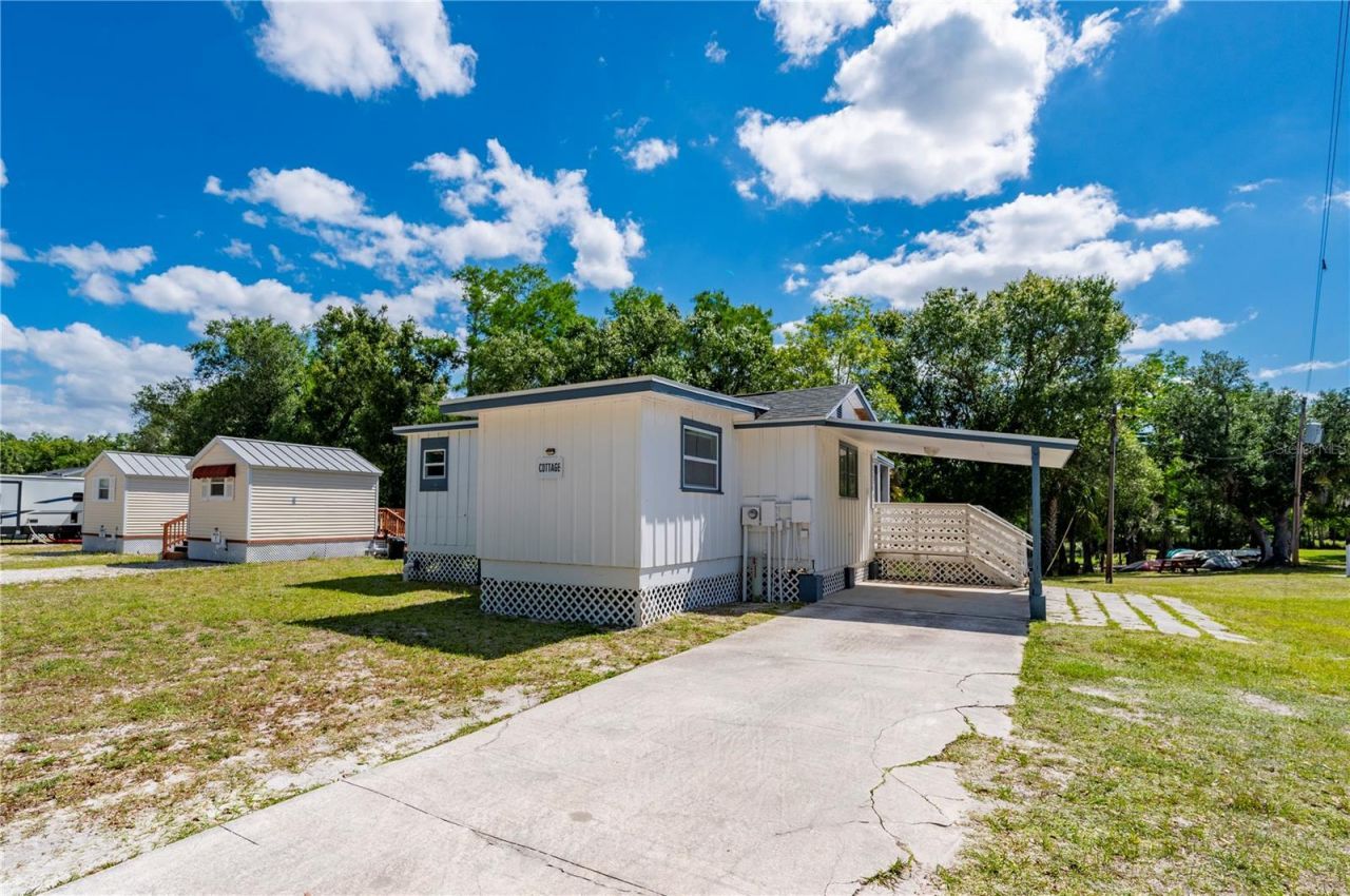 8806 SW Start Center Street, Arcadia, FL 34269 Photo