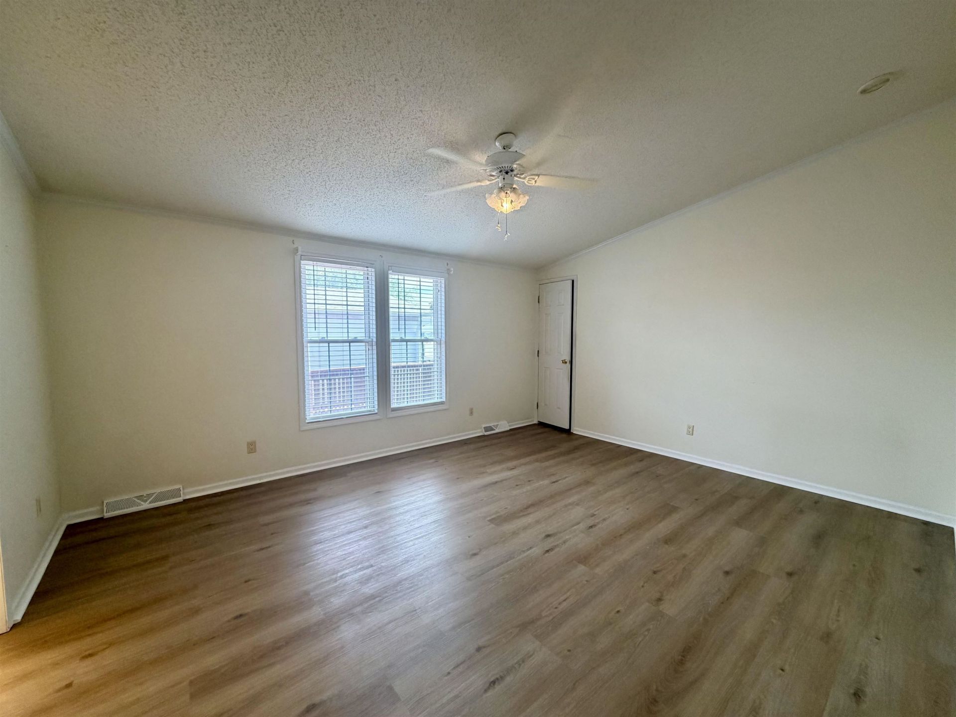 1548 Mason Circle  Photo 15
