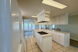 1548 Mason Circle  photo 4