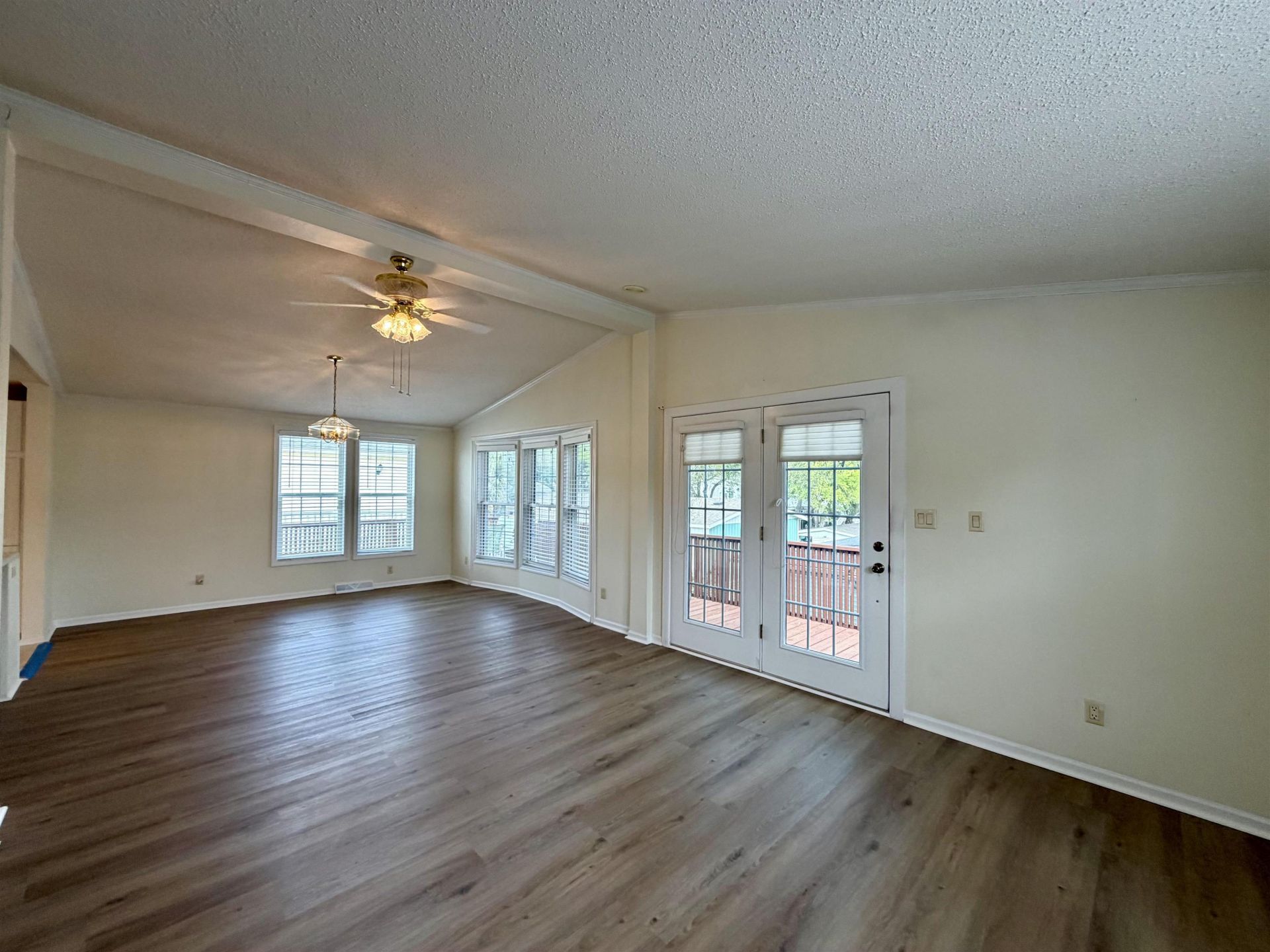 1548 Mason Circle  Photo 9