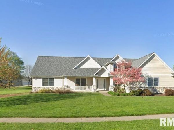 407 Burberry Drive, Rochester, IL 62563
