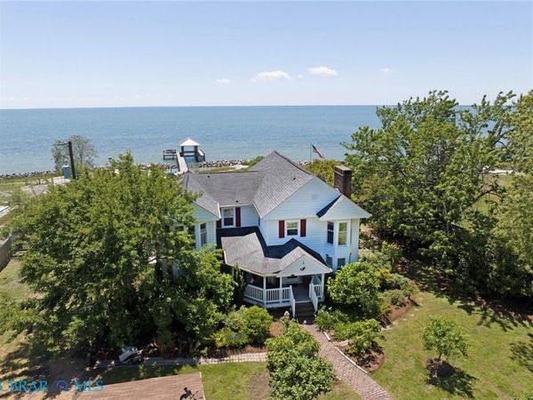 139 Dutchmans Road , New Point, VA 23138