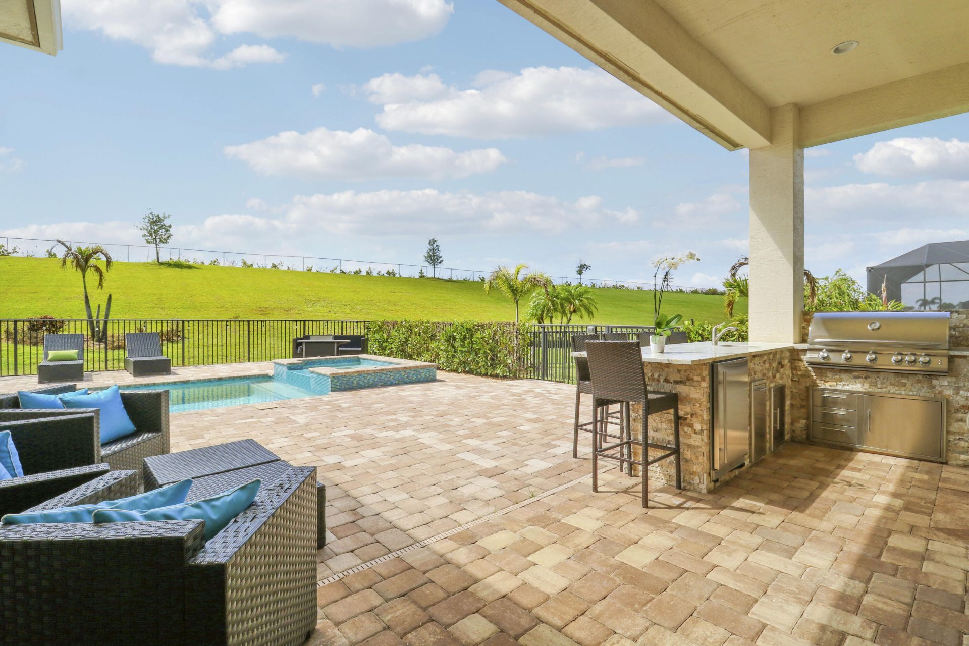 9247 SW Miracoli Way, Port Saint Lucie, FL 34987 Photo