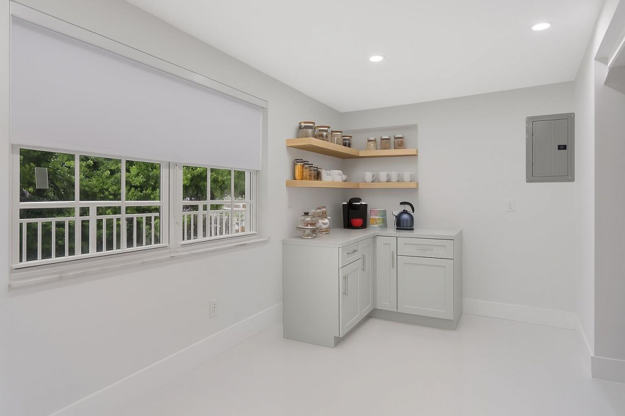 3505 Oaks Way, Unit 204, Pompano Beach, FL 33069 Photo