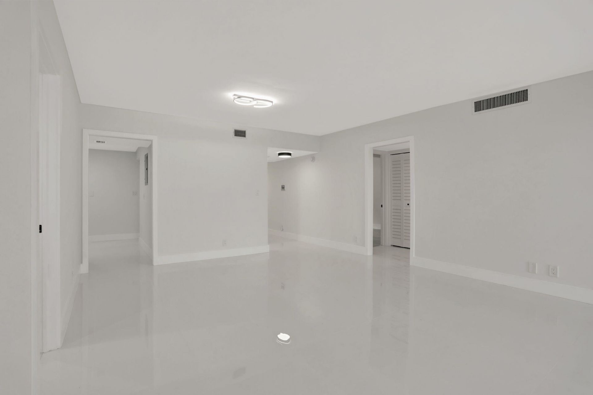 3505 Oaks Way, Unit 204, Pompano Beach, FL 33069 Photo