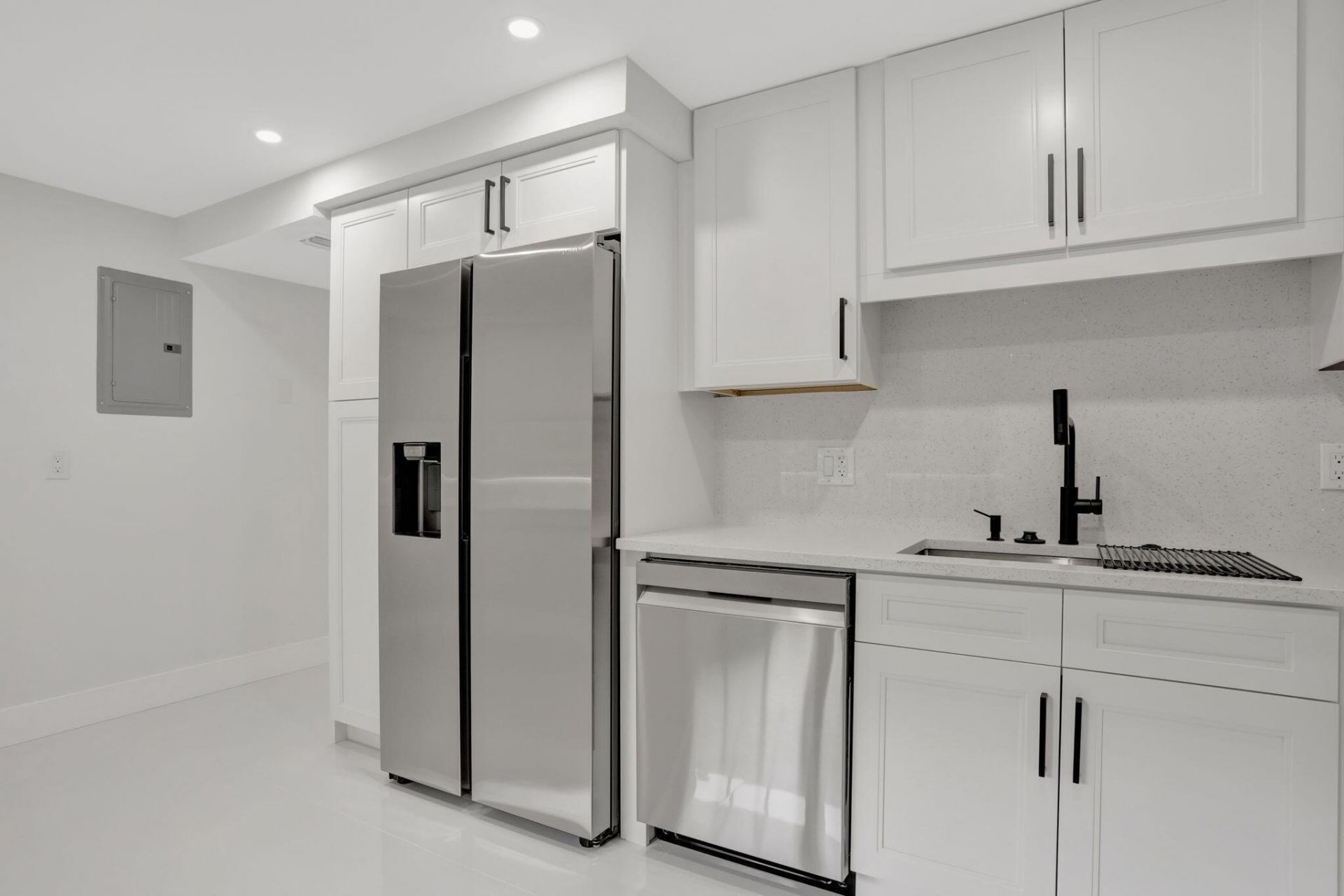 3505 Oaks Way, Unit 204, Pompano Beach, FL 33069 Photo