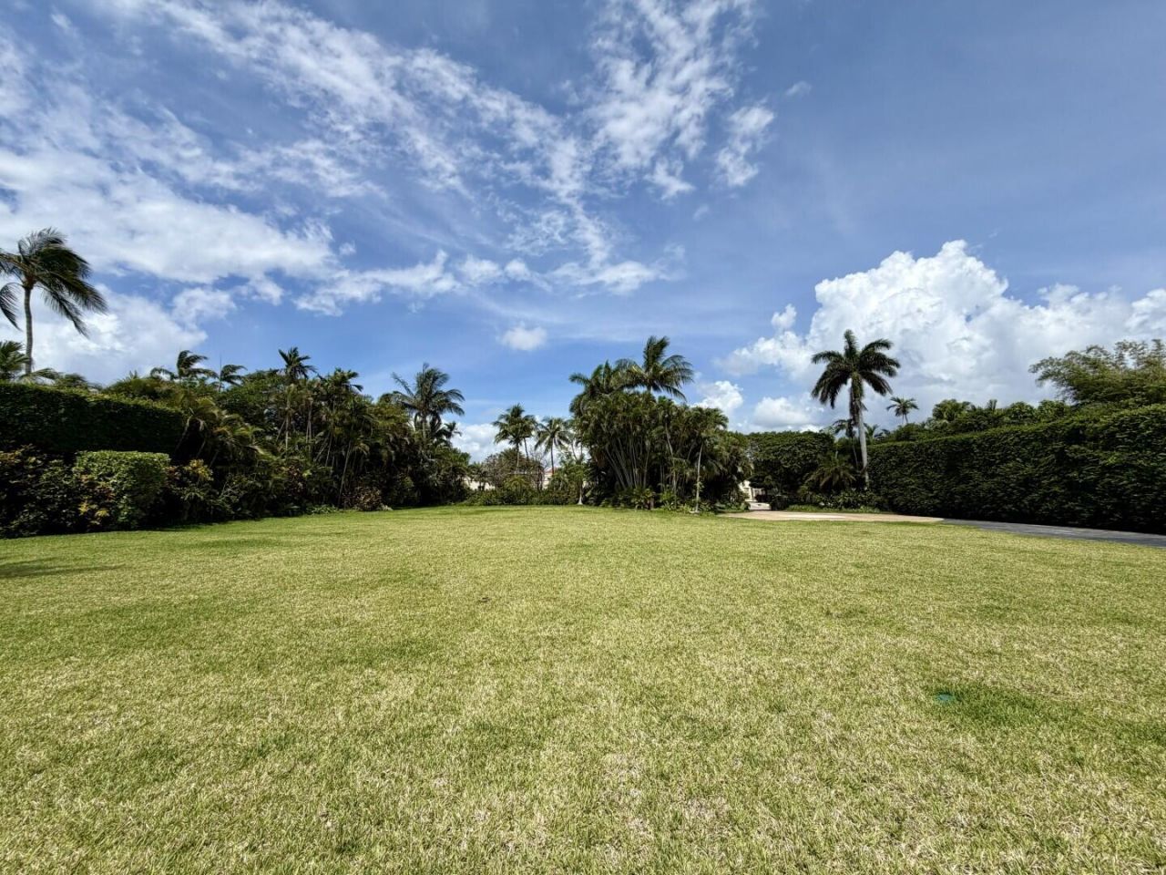 690 Island Drive, Palm Beach, FL 33480 Photo