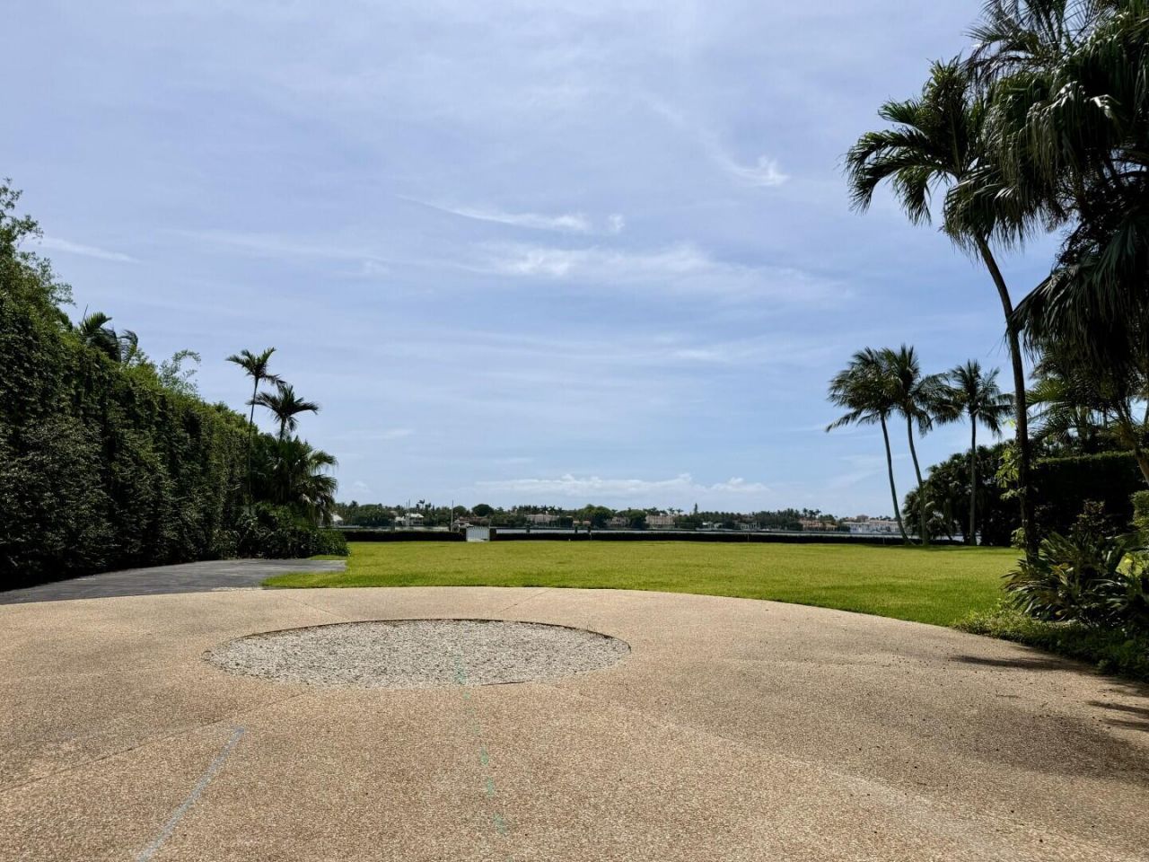 690 Island Drive, Palm Beach, FL 33480 Photo