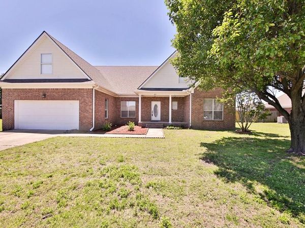 824 Bayou Vista Drive, Marion, AR 72364