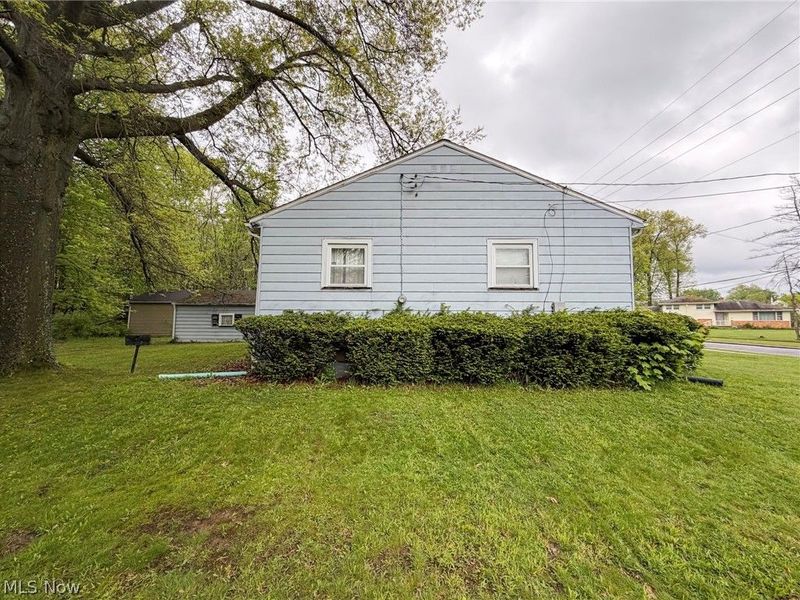 572 Comstock Street NW, Warren, OH 44483 Photo 30