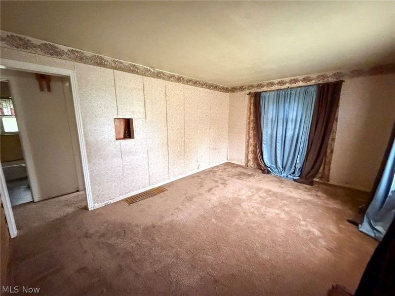 572 Comstock Street NW, Warren, OH 44483 Photo 9