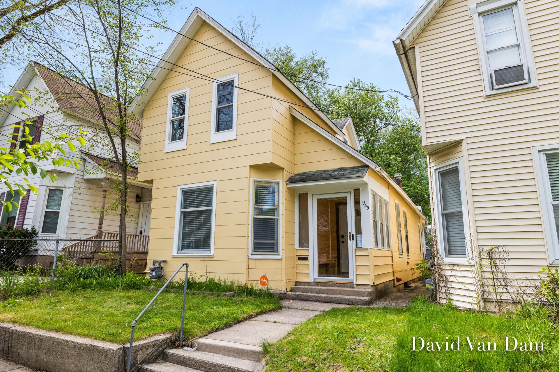 943 Prospect Avenue Ne, Grand Rapids, MI 49503 Main Photo