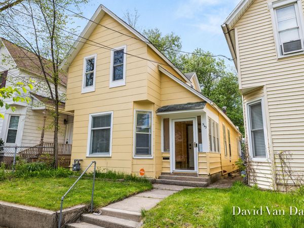 943 PROSPECT Avenue NE, Grand Rapids, MI 49503