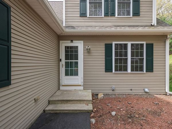 27 Colburn St, Unit 27, Northborough, MA 01532