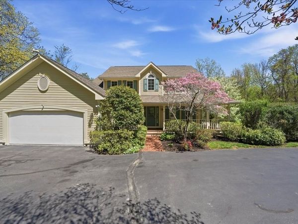 19 Pine Street, Rehoboth, MA 02769