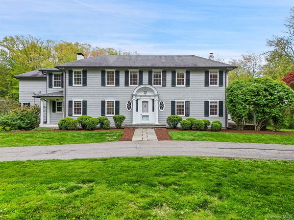 233 Mclain Street, Bedford Corners, NY 10549