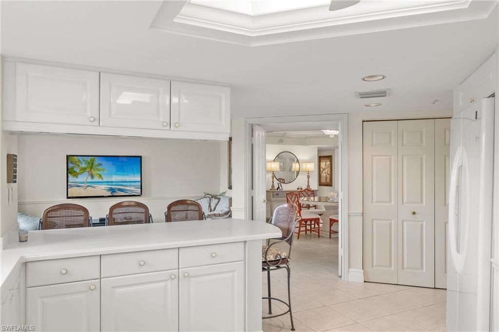 6849 Grenadier Blvd, Unit 201, Naples, FL 34108 Photo