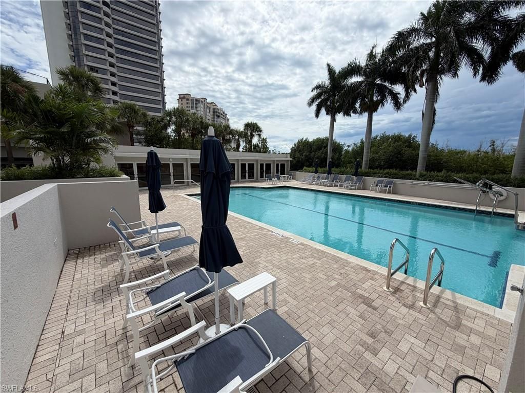 6849 Grenadier Blvd, Unit 201, Naples, FL 34108 Photo