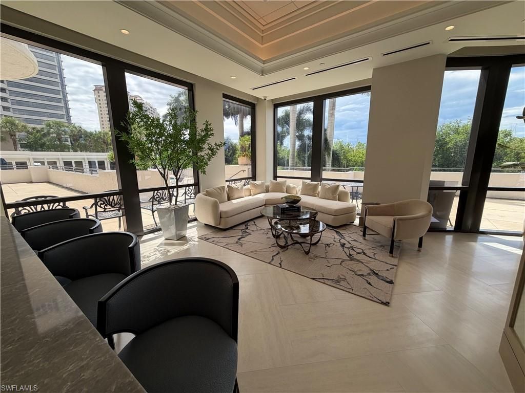 6849 Grenadier Blvd, Unit 201, Naples, FL 34108 Photo