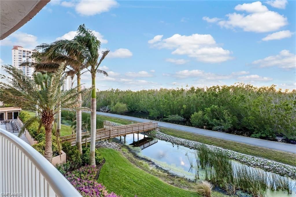6849 Grenadier Blvd, Unit 201, Naples, FL 34108 Photo