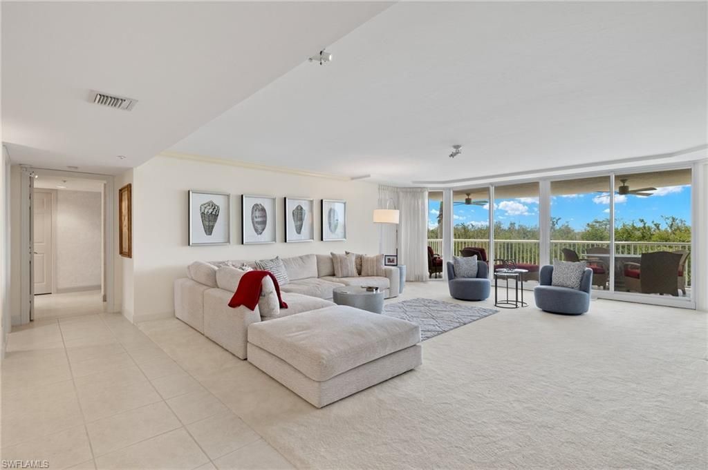 6849 Grenadier Blvd, Unit 201, Naples, FL 34108 Photo